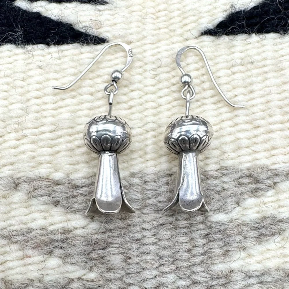Navajo Native American Sterling Silver Stamped Navajo Pearl Dangle Earrings - Picture 1 of 2